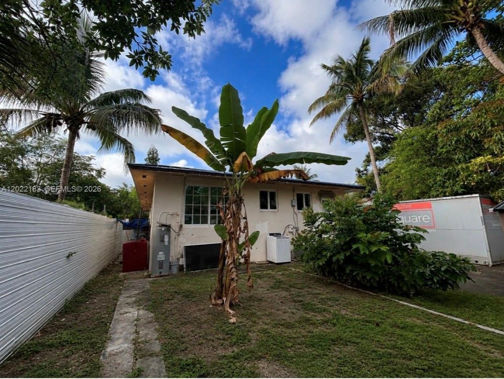 160 NW 45th St, Miami, FL 33127 Photo