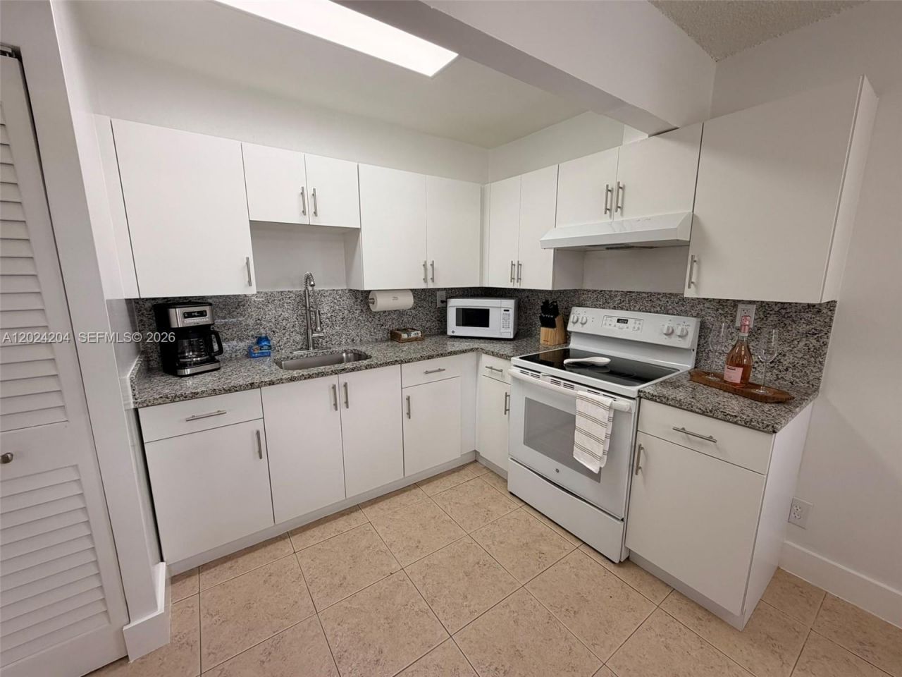 1896 SW 41st Ave , Fort Lauderdale, FL 33317 Photo