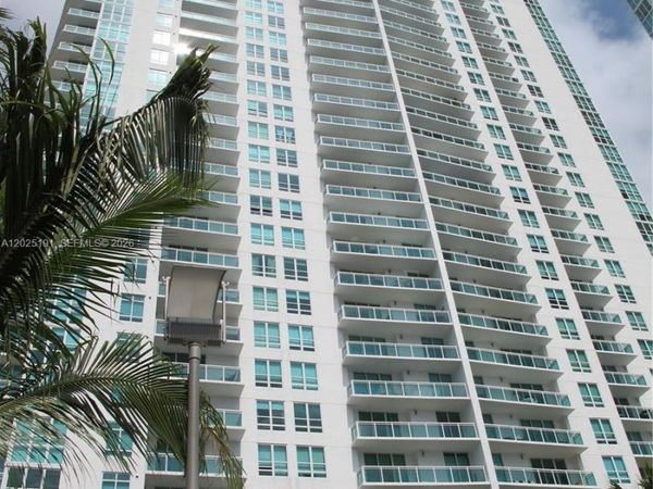 951 Brickell Ave, Unit 1209, Miami, FL 33131
