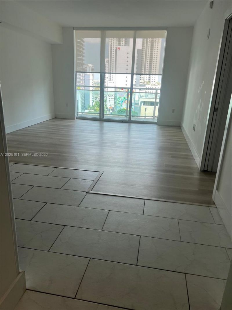 951 Brickell Ave, Unit 1209, Miami, FL 33131 Photo
