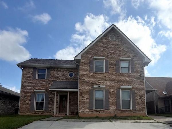 111 INTREPID Drive , Slidell, LA 70458