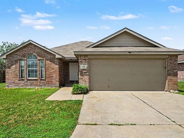 138 Kings Way Drive , Rhome, TX 76078