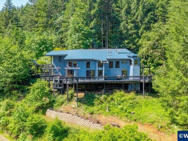 18520 Rock Creek Dr, Sheridan, OR 97378