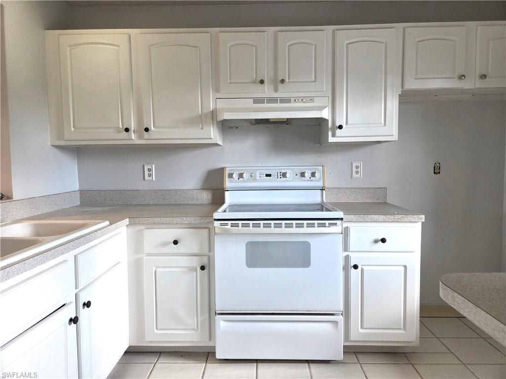 6184 Michelle Way, Unit 207, Fort Myers, FL 33919 Photo