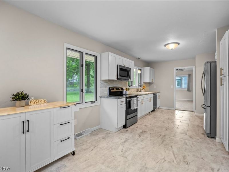12817 Patricia Drive, North Royalton, OH 44133 Photo 12