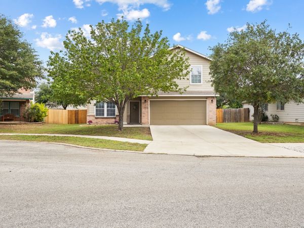 105 Hawks Meadows, Schertz, TX 78154