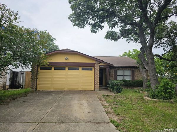 7692 CASCADE OAK DR, San Antonio, TX 78249