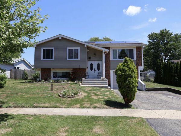 212 Lexington Drive , Bolingbrook, IL 60440
