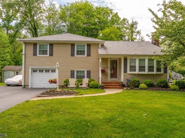 1262 Christine Cir, Scotch Plains, NJ 07076