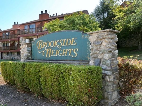 3 Brookside Hts, Wanaque, NJ 07465