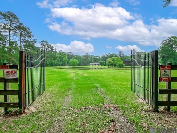 22874 La Hwy 1032, Denham Springs, LA 70726