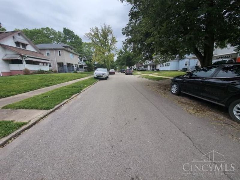 551 Cedarhurst Avenue, Dayton, OH 45402 Photo 4