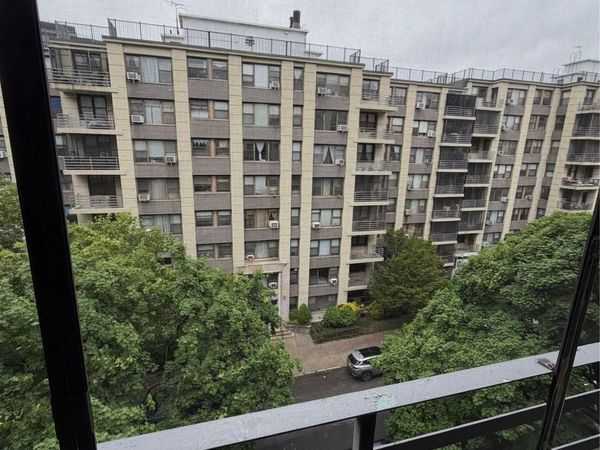 9840 64 Avenue , Unit 6G, Rego Park, NY 11374