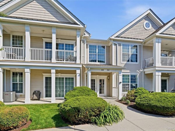 204 Saratoga Lane, Fishkill, NY 12524