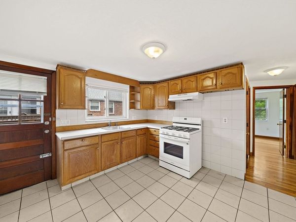 161 Neponset Valley Pkwy, Unit 3, Boston, MA 02136