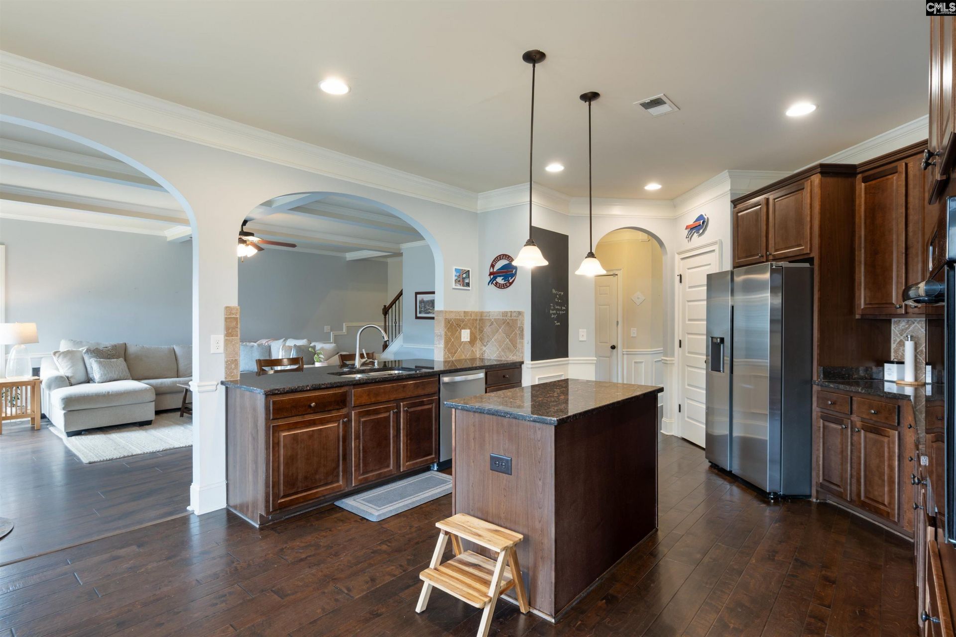 646 Village Market Drive Photo 17