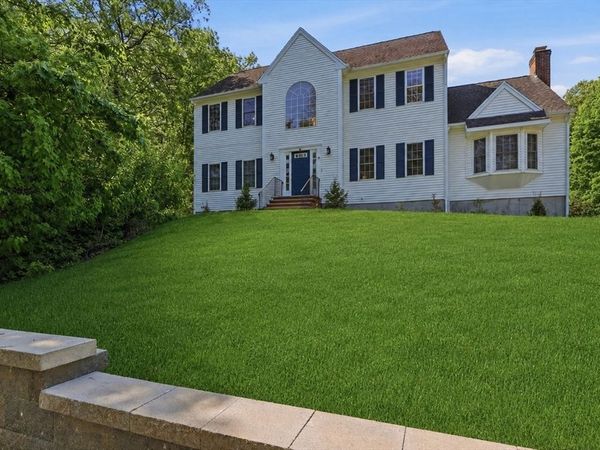 61 Indian Head Road, Framingham, MA 01701