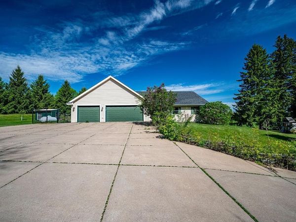 438 320th Street, Knapp, WI 54749