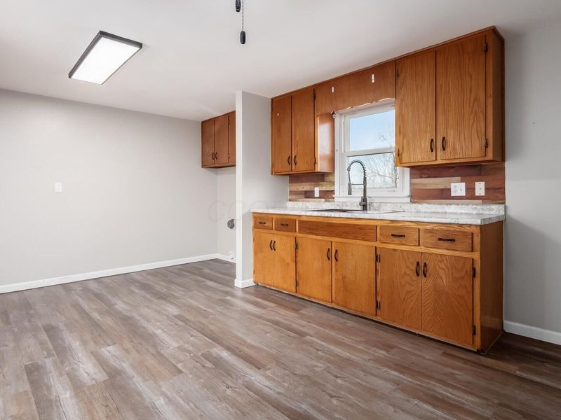 96 Summit Street , Roseville, OH 43777 Photo 7