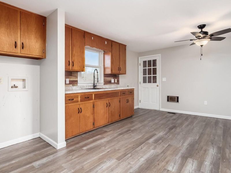 96 Summit Street , Roseville, OH 43777 Photo 9