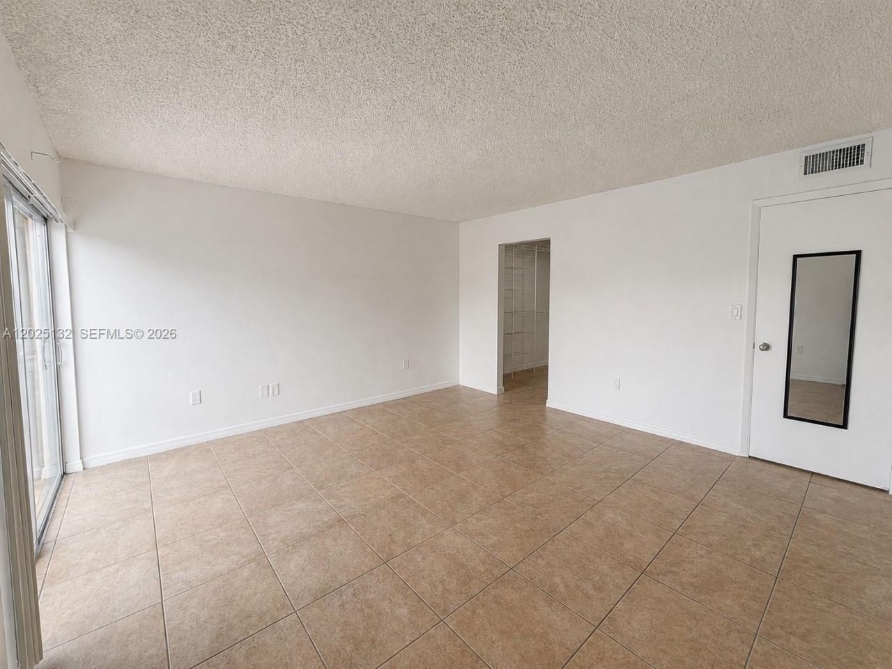 9371 Fontainebleau Blvd, Unit I205, Miami, FL 33172 Photo