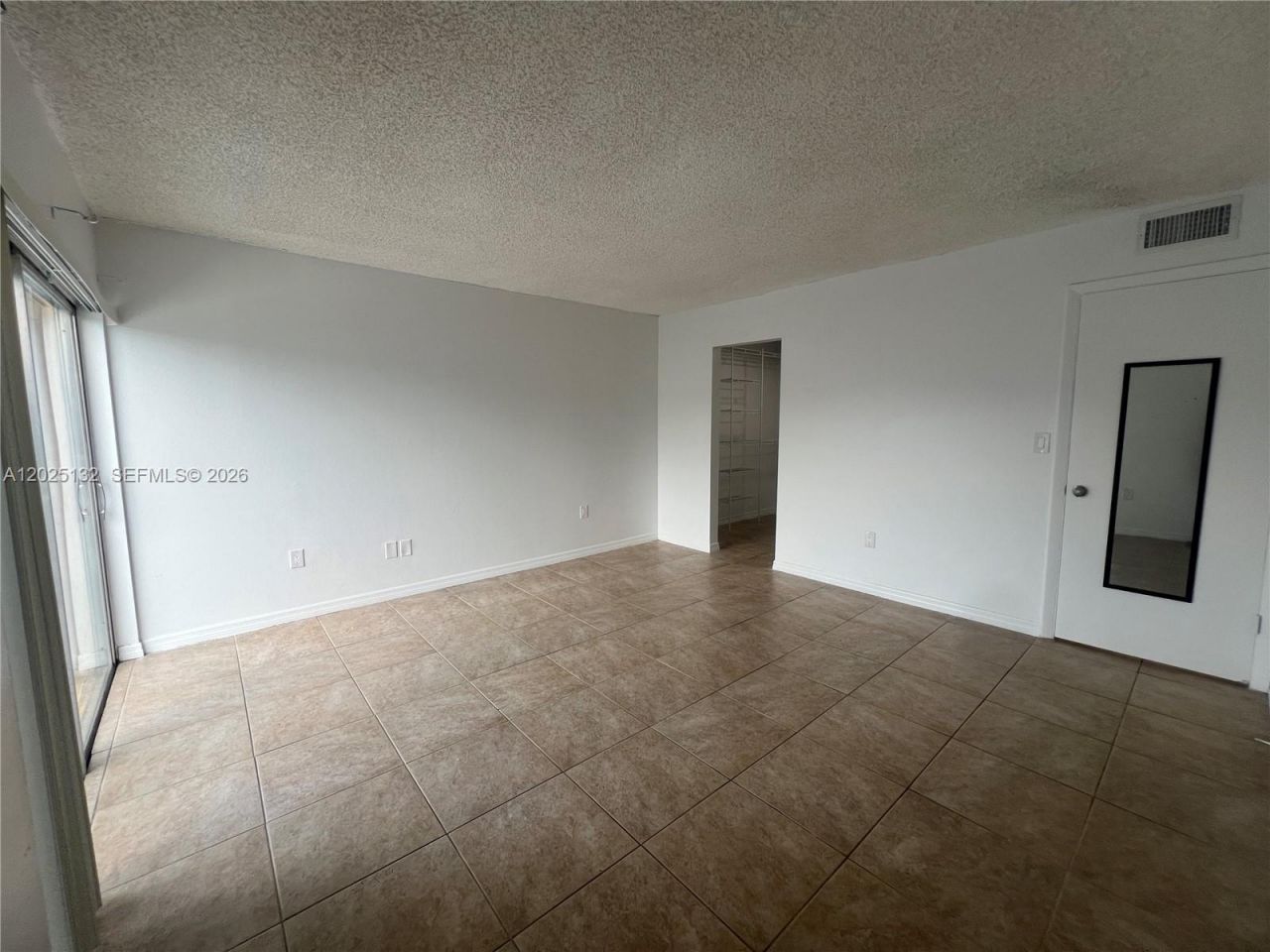 9371 Fontainebleau Blvd, Unit I205, Miami, FL 33172 Photo