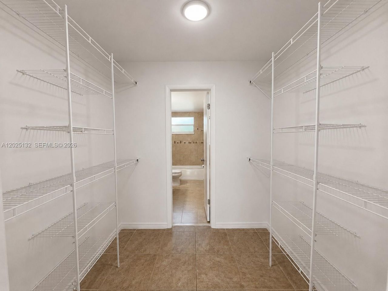 9371 Fontainebleau Blvd, Unit I205, Miami, FL 33172 Photo