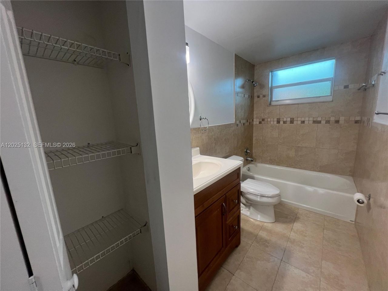 9371 Fontainebleau Blvd, Unit I205, Miami, FL 33172 Photo