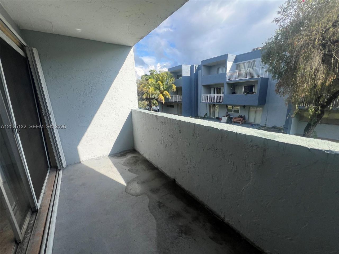 9371 Fontainebleau Blvd, Unit I205, Miami, FL 33172 Photo