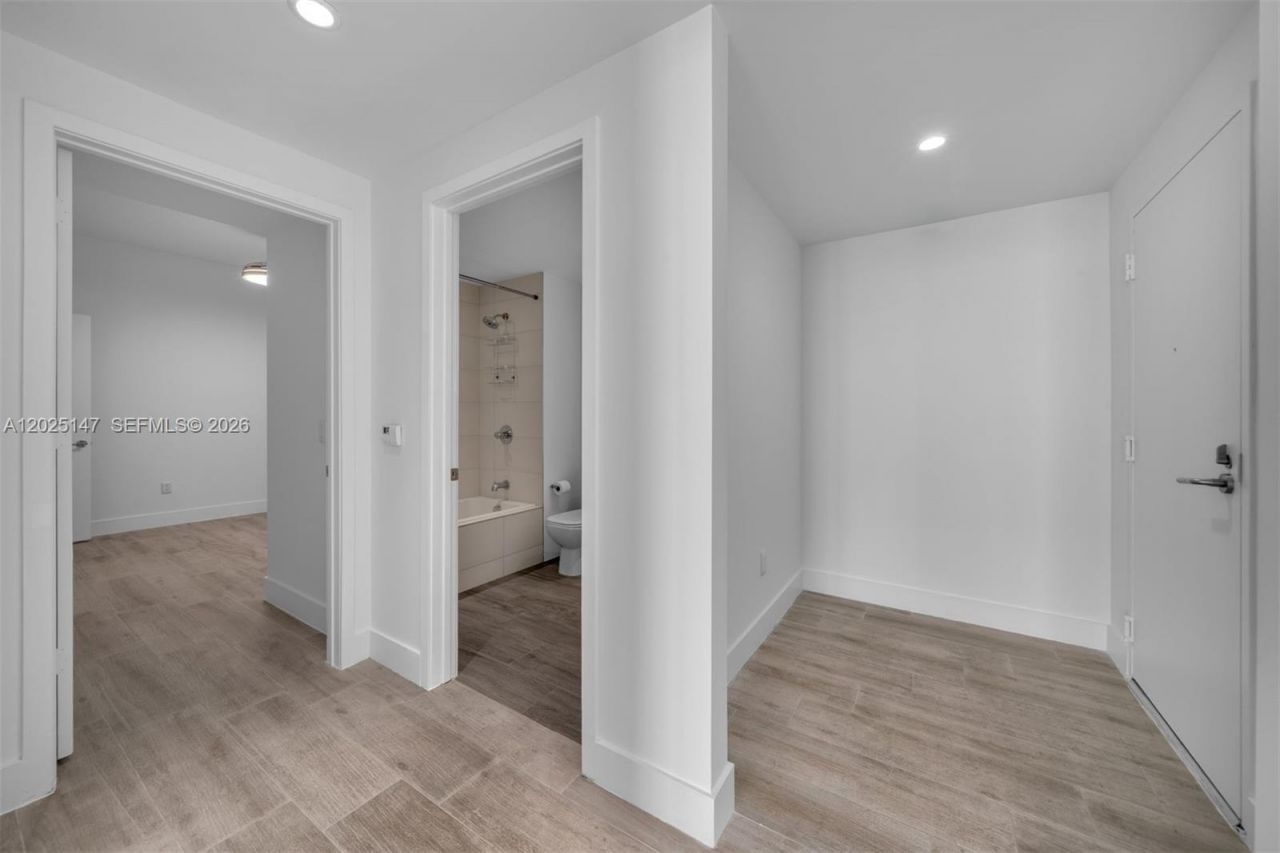 2900 NE 7th Ave , Unit 504, Miami, FL 33137 Photo