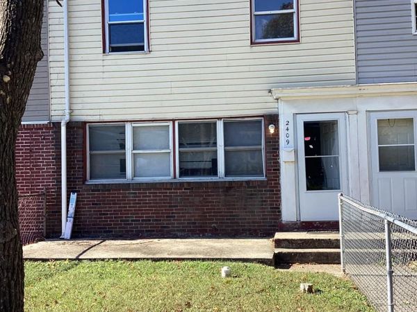 2409 BLOOMSDALE ROAD , LEVITTOWN, PA 19057
