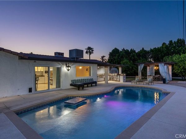 2290 N Victoria, Palm Springs, CA 92262
