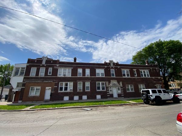 4035 S Richmond Street , Chicago, IL 60632