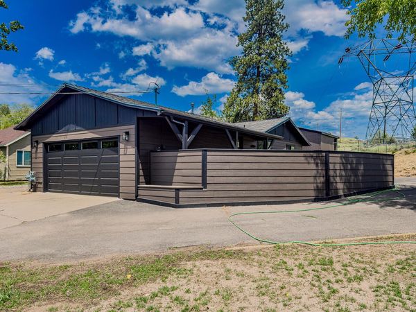 2211 California Avenue, Klamath Falls, OR 97601