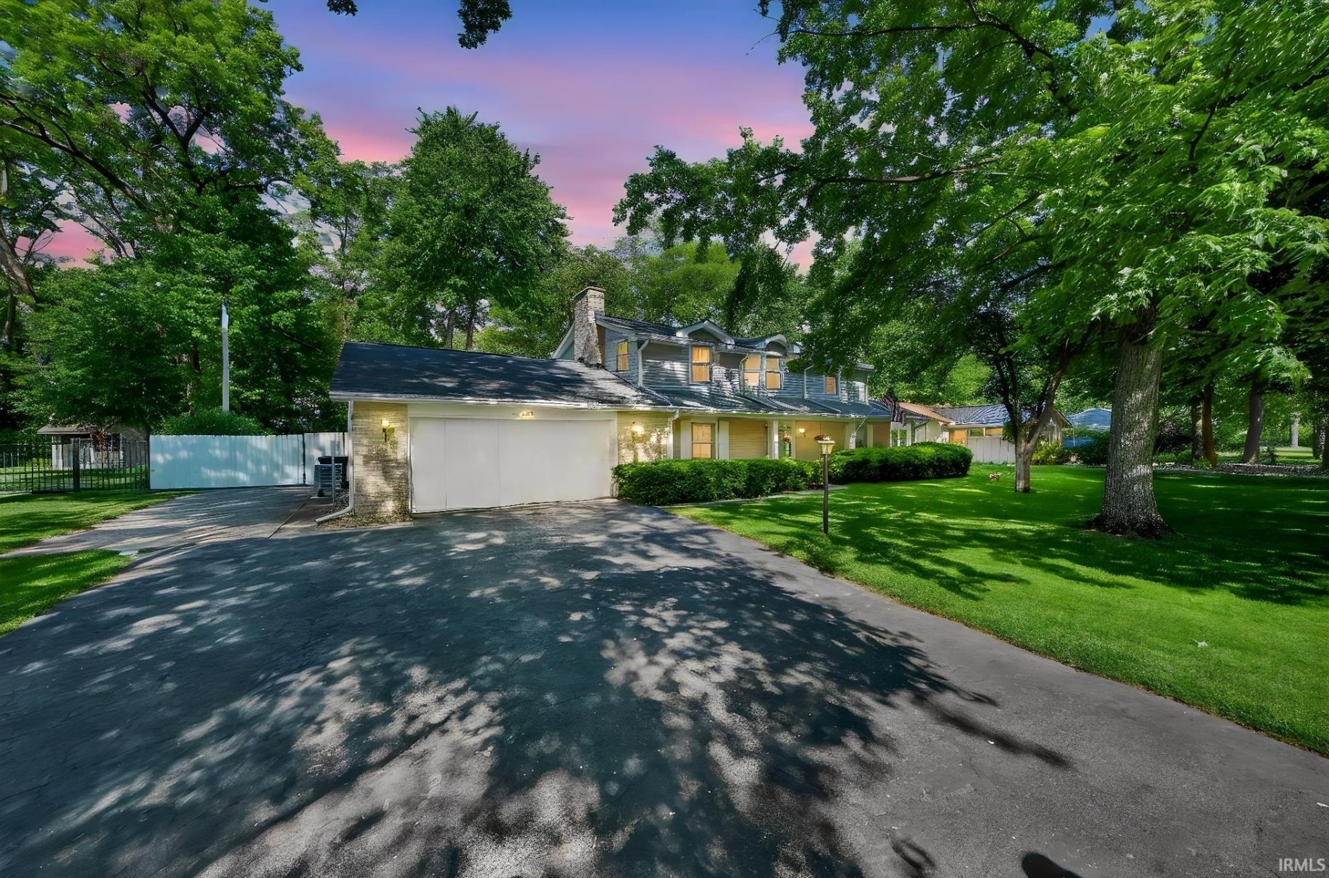 54609 Whispering Oak Drive, Mishawaka, IN 46545 Main Photo