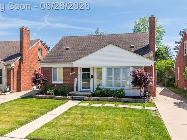 23241 Oak Street, Dearborn, MI 48128