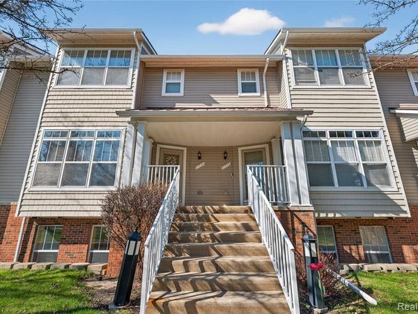 11693 Squiers Boulevard, Utica, MI 48315