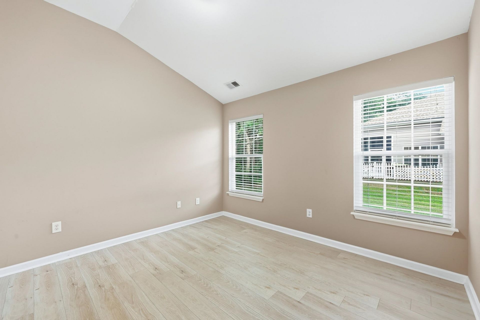 804 Encampment Ct. Photo 29