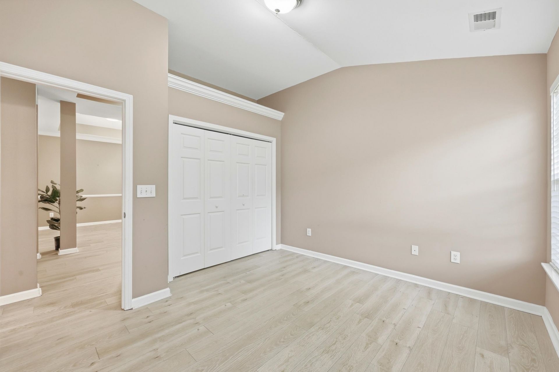 804 Encampment Ct. Photo 31