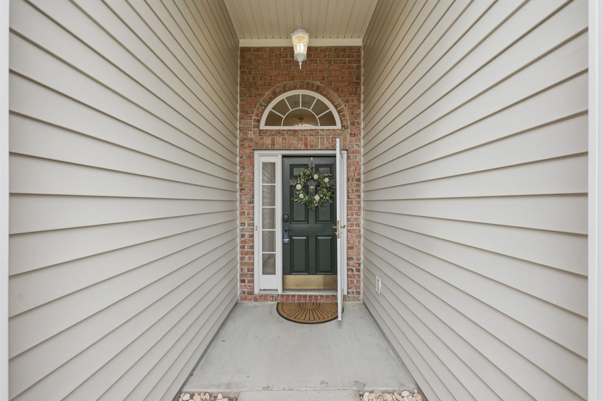 804 Encampment Ct. Photo 9