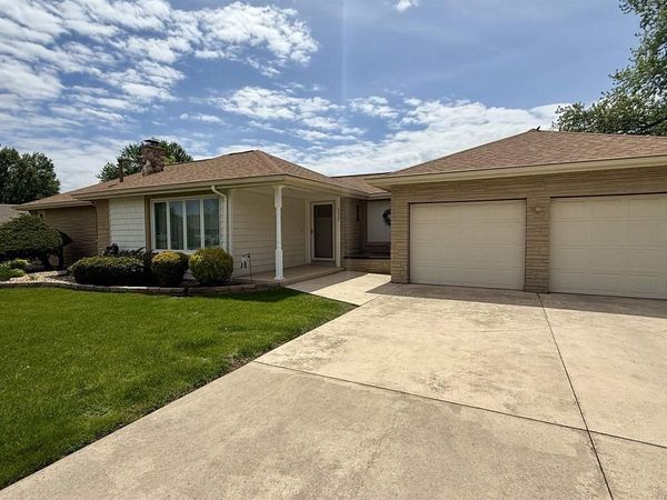 2627 W HEATHER AVENUE, Appleton, WI 54914