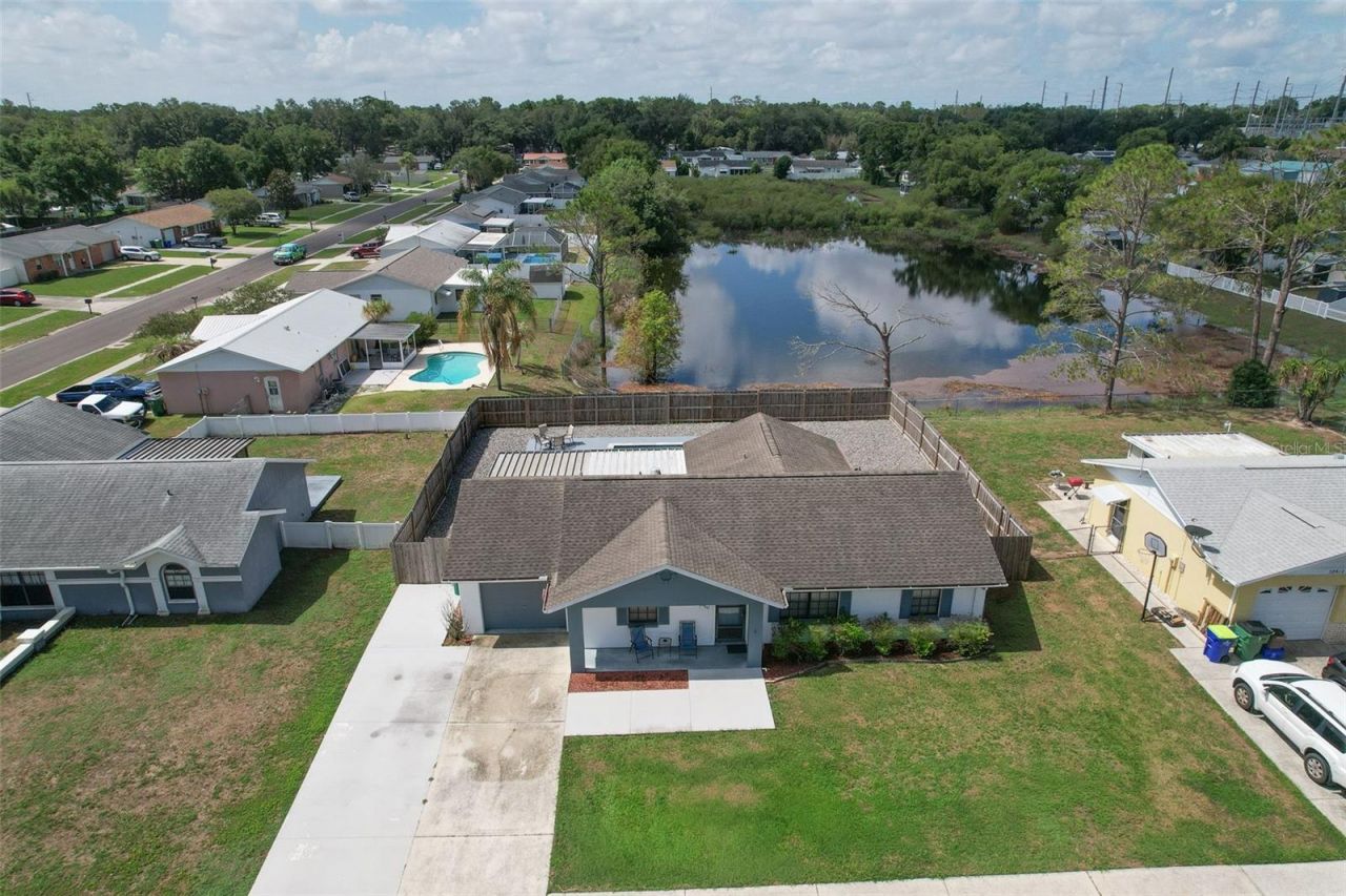38620 Alpha Avenue, Zephyrhills, FL 33540 Photo