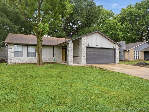 514 W 148th Street S, Glenpool, OK 74033