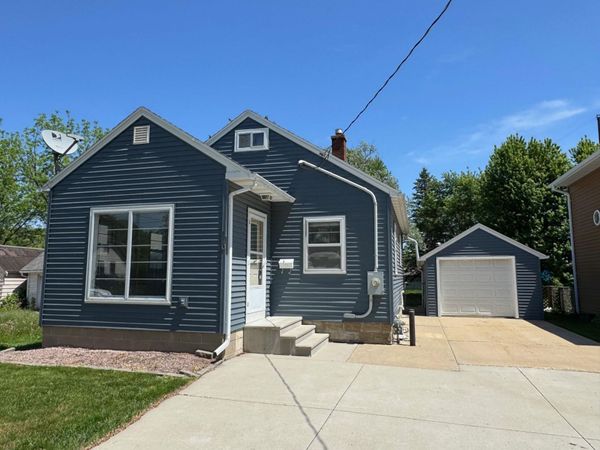 110 14th Avenue NE, Rochester, MN 55906