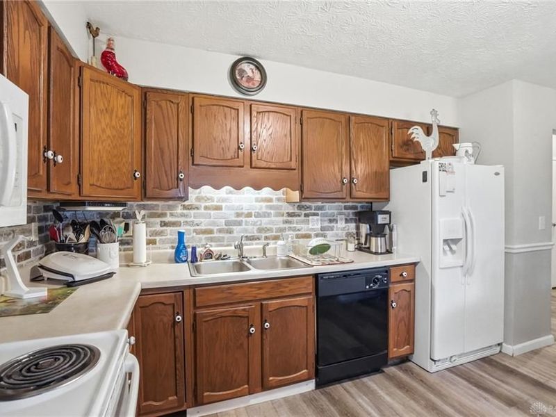 8233 Meadowlark Drive, Carlisle, OH 45005 Photo 14