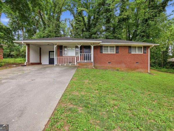 919 Green Valley Road SW, Mableton, GA 30126