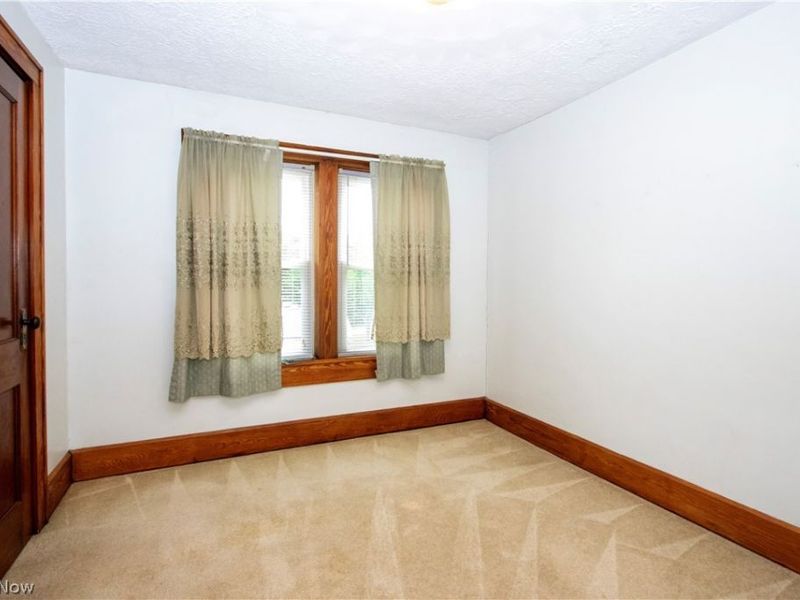 221 Main Street E, Beach City, OH 44608 Photo 14
