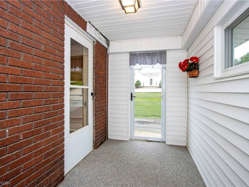 221 Main Street E, Beach City, OH 44608 Photo 23