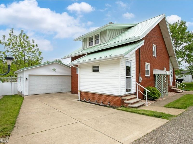 221 Main Street E, Beach City, OH 44608 Photo 25