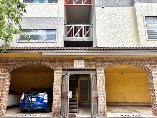 806 W 24th ST, Unit 202, Austin, TX 78705